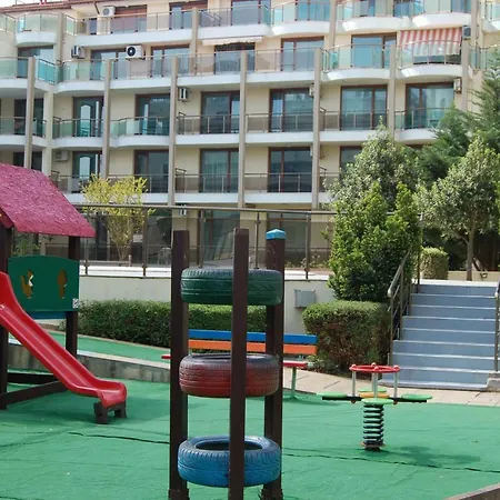 Apartment Primorsko Apartmán *